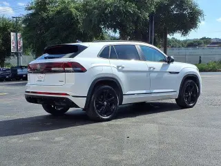 Volkswagen Atlas Cross Sport 2025 AWD SEL R-Line Black 4Motion 4dr SUV