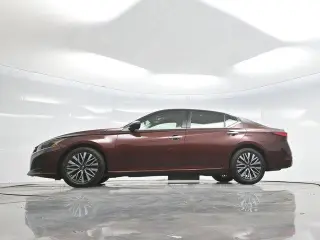 Nissan Altima 2024 2.5 SV 4dr Sedan