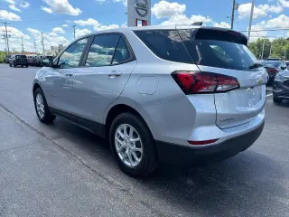 Chevrolet Equinox 2022 4x4 LS 4dr SUV w/1FL