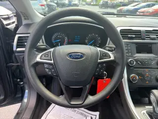 Ford Fusion 2016 S 4dr Sedan