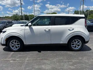 Kia Soul 2023 S 4dr Crossover