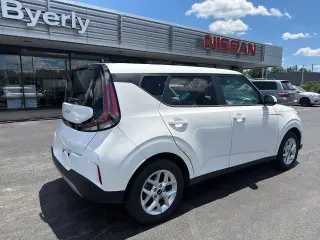 Kia Soul 2023 S 4dr Crossover