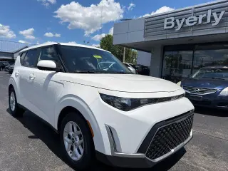 Kia Soul 2023 S 4dr Crossover