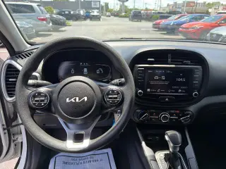 Kia Soul 2023 S 4dr Crossover