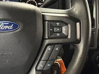 Ford F-150 2019 4x4 XL 4dr SuperCrew 5.5 ft. SB