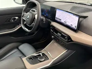 BMW 3 Series 2025 AWD 330i xDrive 4dr Sedan