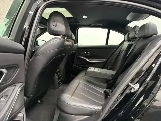 BMW 3 Series 2025 AWD 330i xDrive 4dr Sedan