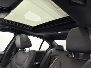BMW 3 Series 2025 AWD 330i xDrive 4dr Sedan