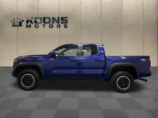 Toyota Tacoma 2024 4x4 SR5 4dr Double Cab 5.0 ft SB