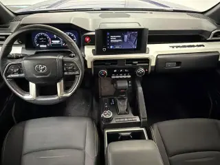 Toyota Tacoma 2024 4x4 SR5 4dr Double Cab 5.0 ft SB