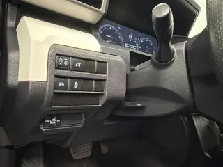 Toyota Tacoma 2024 4x4 SR5 4dr Double Cab 5.0 ft SB