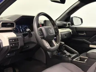 Toyota Tacoma 2024 4x4 SR5 4dr Double Cab 5.0 ft SB
