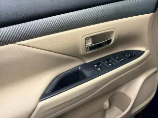 Mitsubishi Outlander 2017 AWD SE 4dr SUV