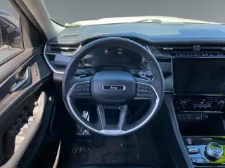 Jeep Grand Cherokee 2023