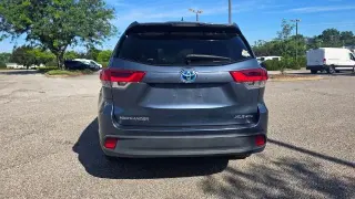 Toyota Highlander 2017 AWD SE 4dr SUV