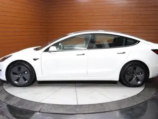 Tesla Model 3 2023 4dr Sedan