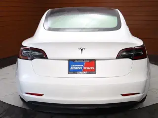 Tesla Model 3 2023 4dr Sedan