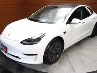 Tesla Model 3 2023 4dr Sedan