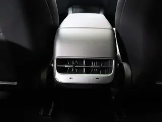 Tesla Model 3 2023 4dr Sedan