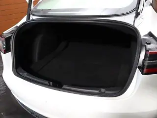 Tesla Model 3 2023 4dr Sedan
