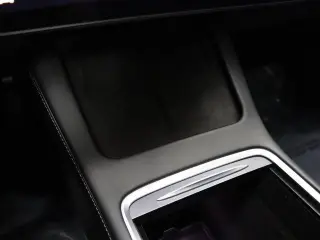 Tesla Model 3 2023 4dr Sedan