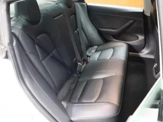 Tesla Model 3 2023 4dr Sedan