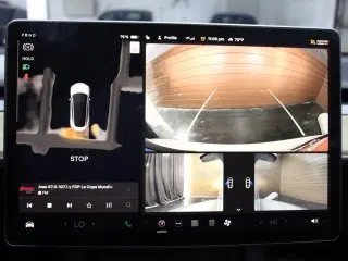 Tesla Model 3 2023 4dr Sedan