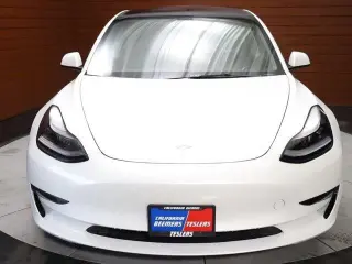 Tesla Model 3 2023 4dr Sedan