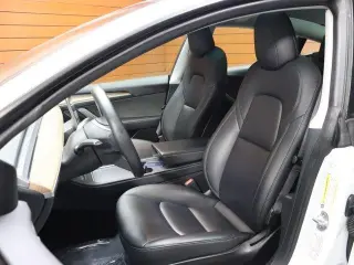 Tesla Model 3 2023 4dr Sedan