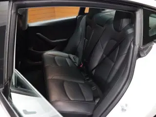 Tesla Model 3 2023 4dr Sedan