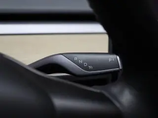 Tesla Model 3 2023 4dr Sedan
