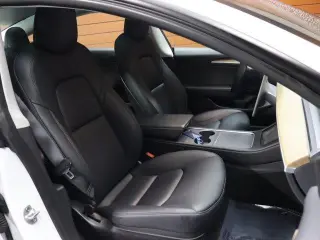 Tesla Model 3 2023 4dr Sedan