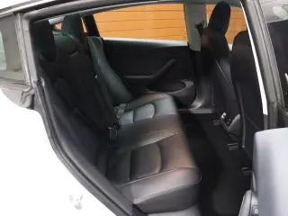 Tesla Model 3 2023 4dr Sedan