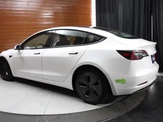 Tesla Model 3 2023 4dr Sedan
