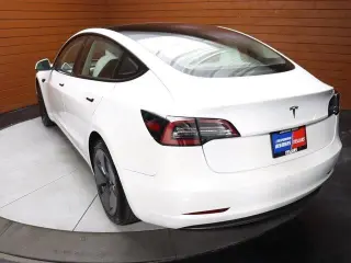 Tesla Model 3 2023 4dr Sedan