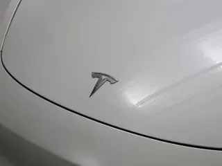 Tesla Model 3 2023 4dr Sedan