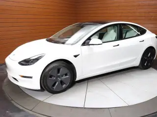 Tesla Model 3 2023 4dr Sedan