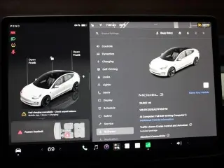 Tesla Model 3 2023 4dr Sedan
