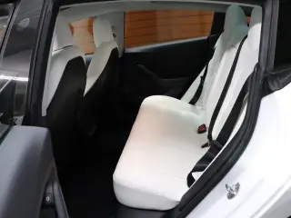 Tesla Model 3 2023 4dr Sedan