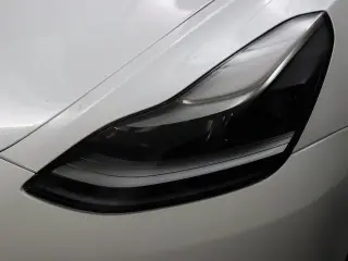 Tesla Model 3 2023 4dr Sedan
