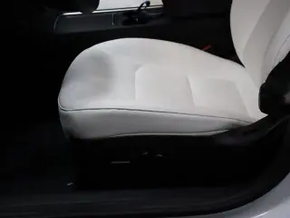 Tesla Model 3 2023 4dr Sedan