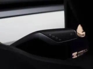 Tesla Model 3 2023 4dr Sedan