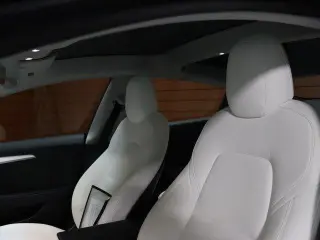Tesla Model 3 2023 4dr Sedan
