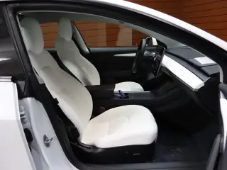 Tesla Model 3 2023 4dr Sedan