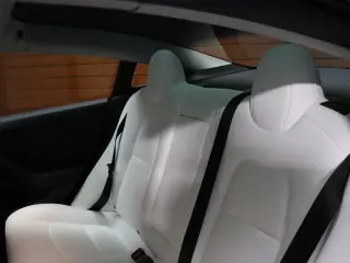 Tesla Model 3 2023 4dr Sedan