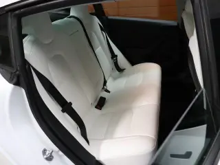 Tesla Model 3 2023 4dr Sedan