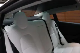 Tesla Model 3 2023 4dr Sedan