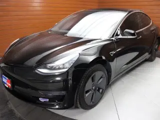 Tesla Model 3 2019 Mid Range 4dr Fastback