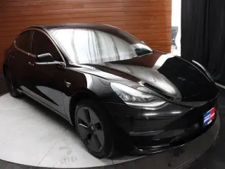 Tesla Model 3 2019 Mid Range 4dr Fastback