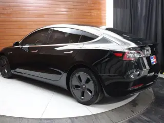 Tesla Model 3 2019 Mid Range 4dr Fastback